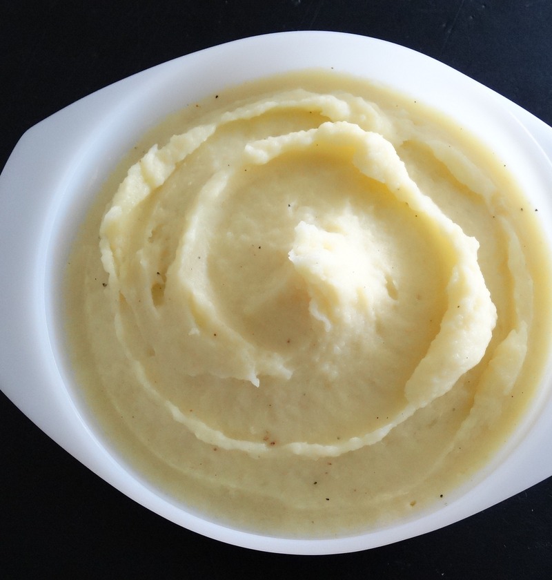 Plato de papas majadas con especias